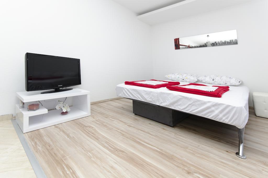 City Apartments Nada ماكارسكا الغرفة الصورة